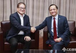 恒天然大中华区首席执行官周德汉在中欧高层管理论坛开讲